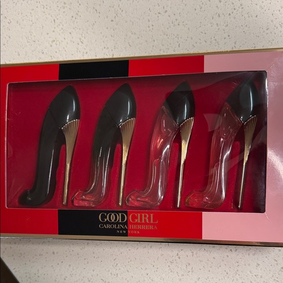 Carolina Herrera Good Girl Mini Dabber Perfumes - Picture 1 of 3